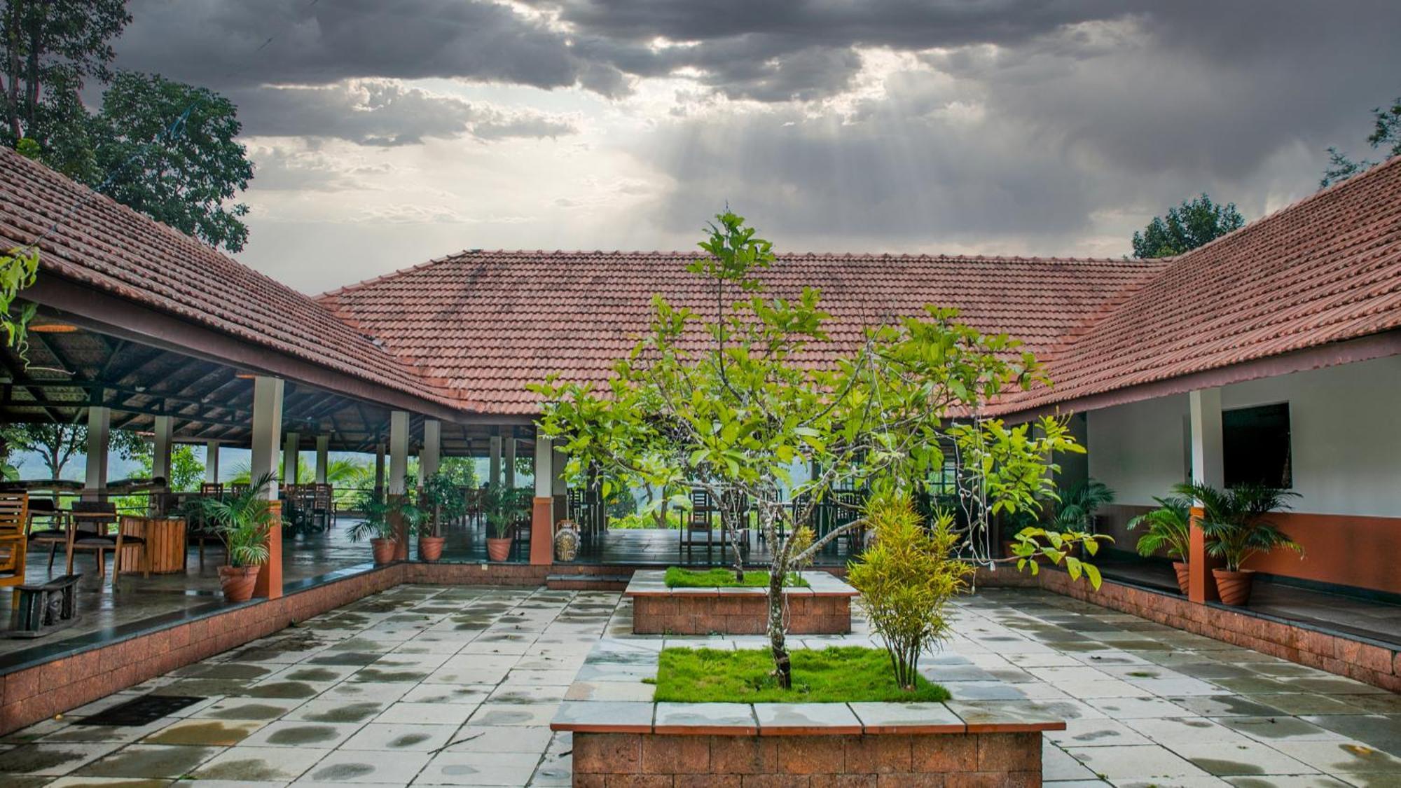 Pranavam Resort & Spa Tariyod Εξωτερικό φωτογραφία